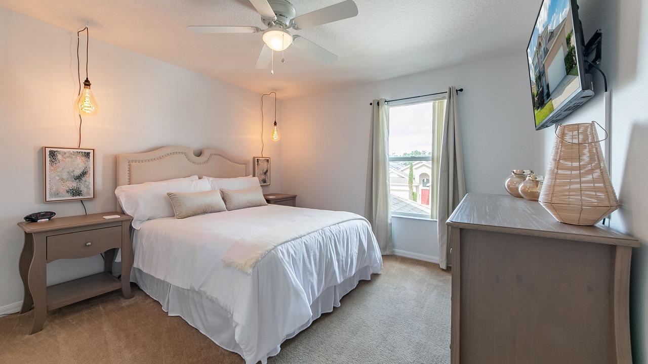 Photo of Bedroom in Tuscan Ridge