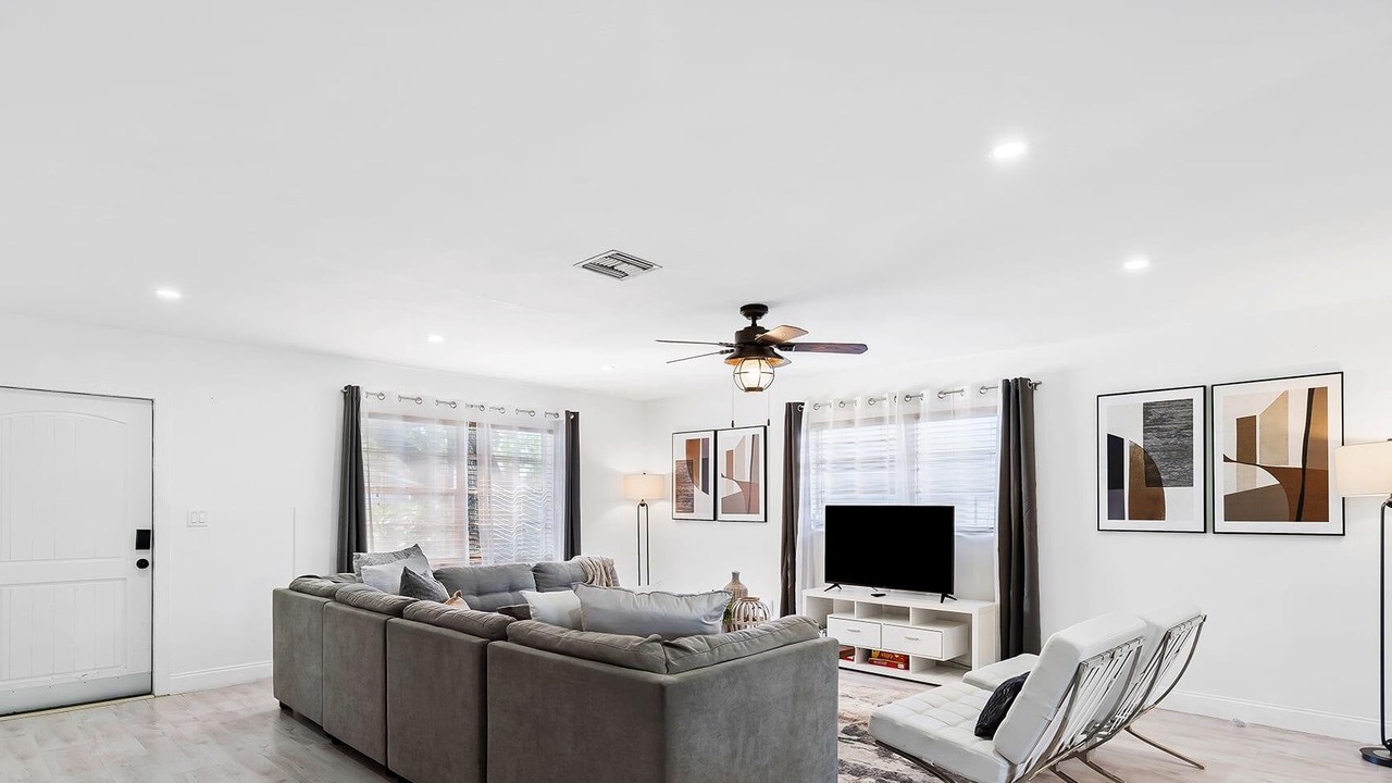Photo of Livingroom in Dania Beach