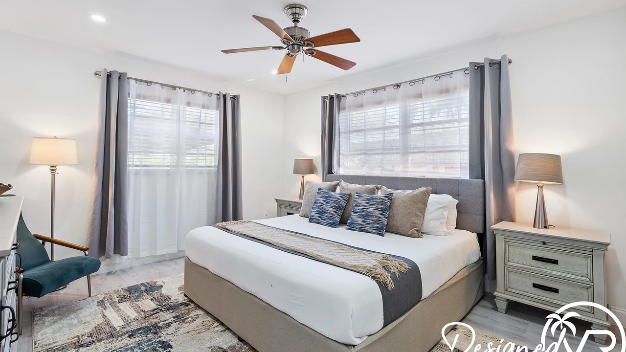Photo of Bedroom in Dania Beach