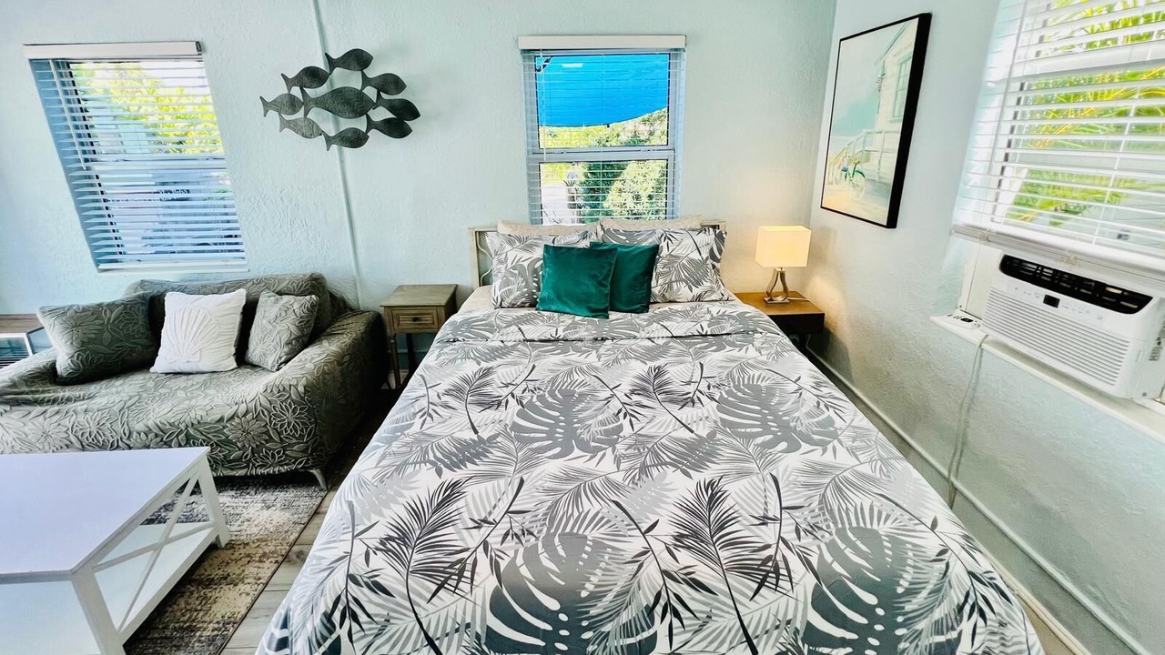 Photo of Bedroom in Lake Worth