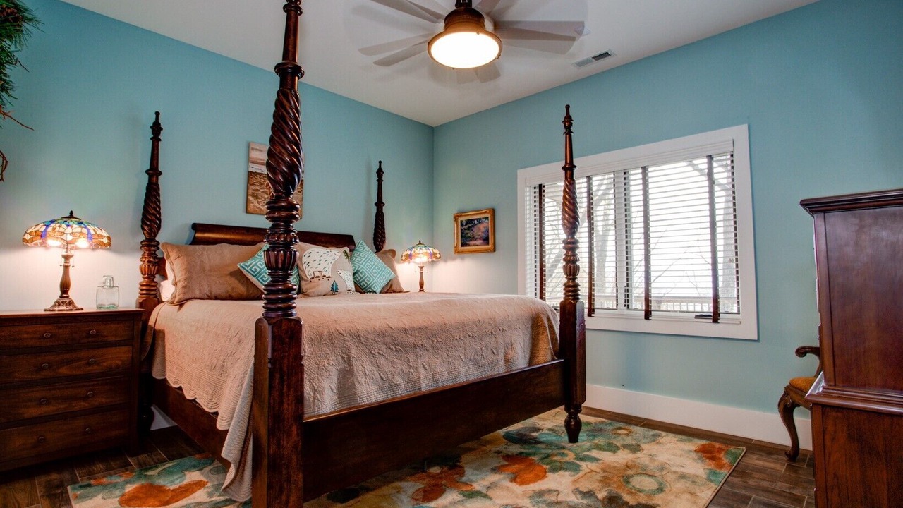 Photo of Bedroom in Laurel Ridge