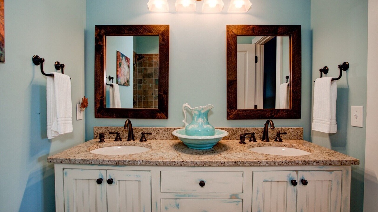 Photo of Bedroom in Laurel Ridge