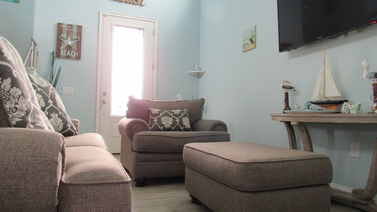 Photo of Livingroom in Ormond Beach Plaza