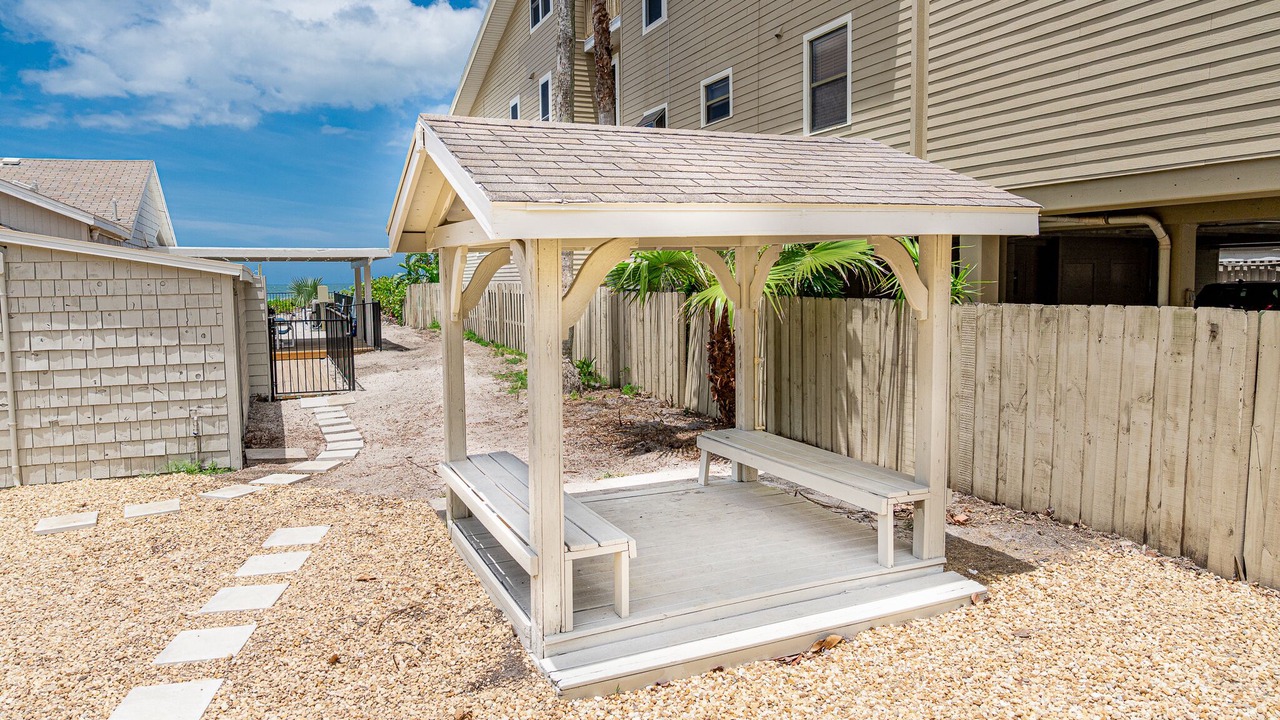 Photo of Outdoor in Indian Shores