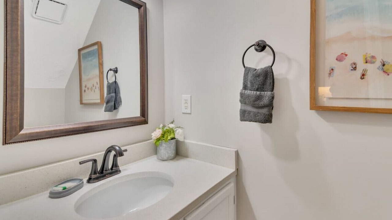 Photo of Bathroom in Smyrna