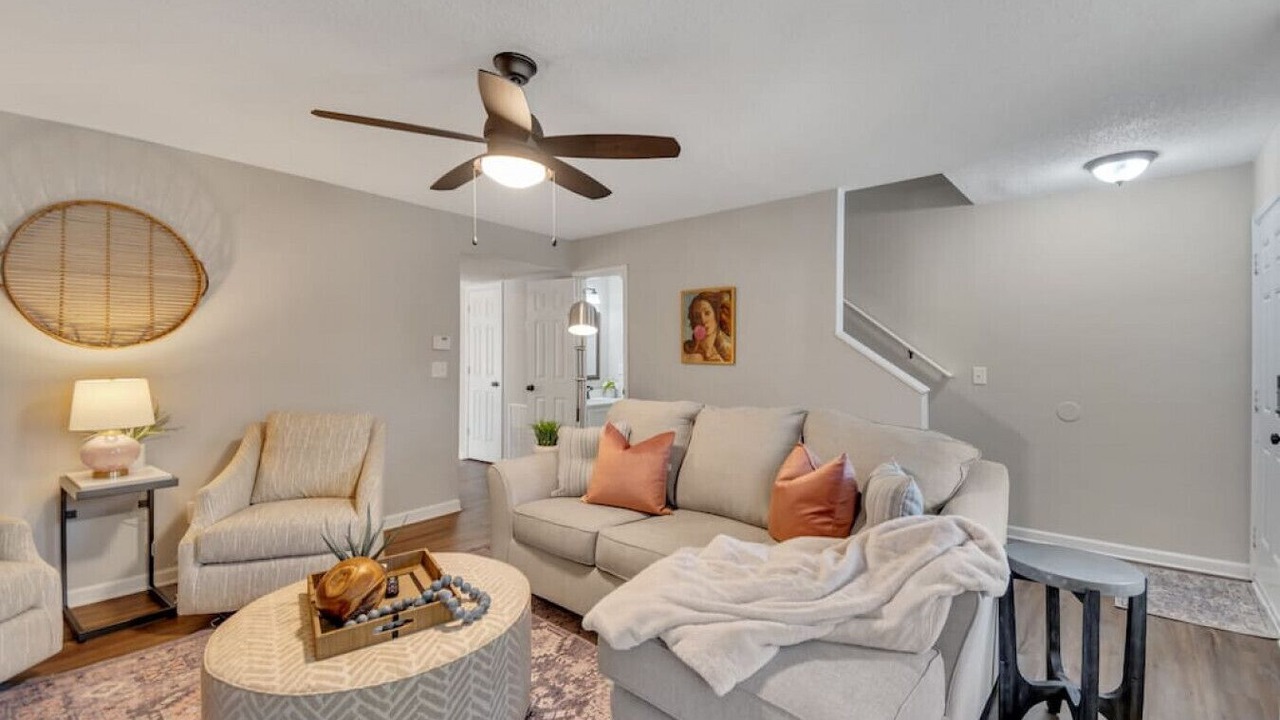 Photo of Livingroom in Smyrna