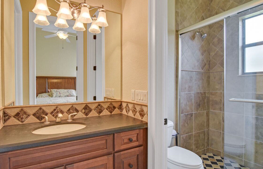 Photo of Bathroom in Caloosahatchee