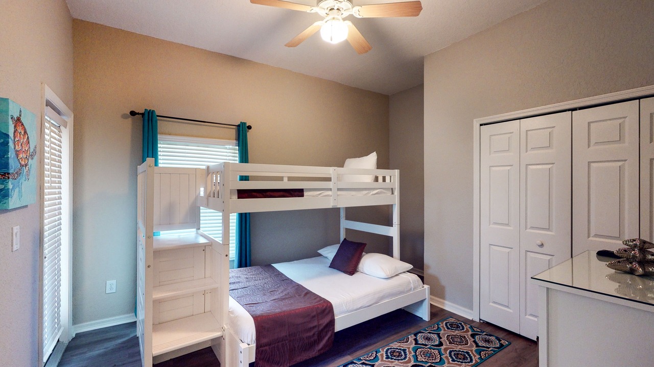 Photo of Bedroom in Bahama Bay