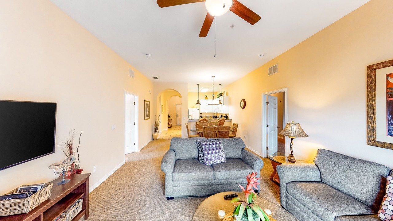 Photo of Livingroom in Bahama Bay