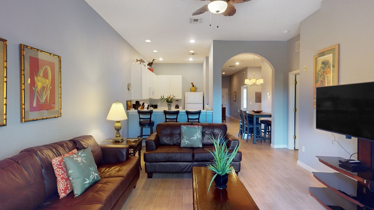 Photo of Livingroom in Bahama Bay