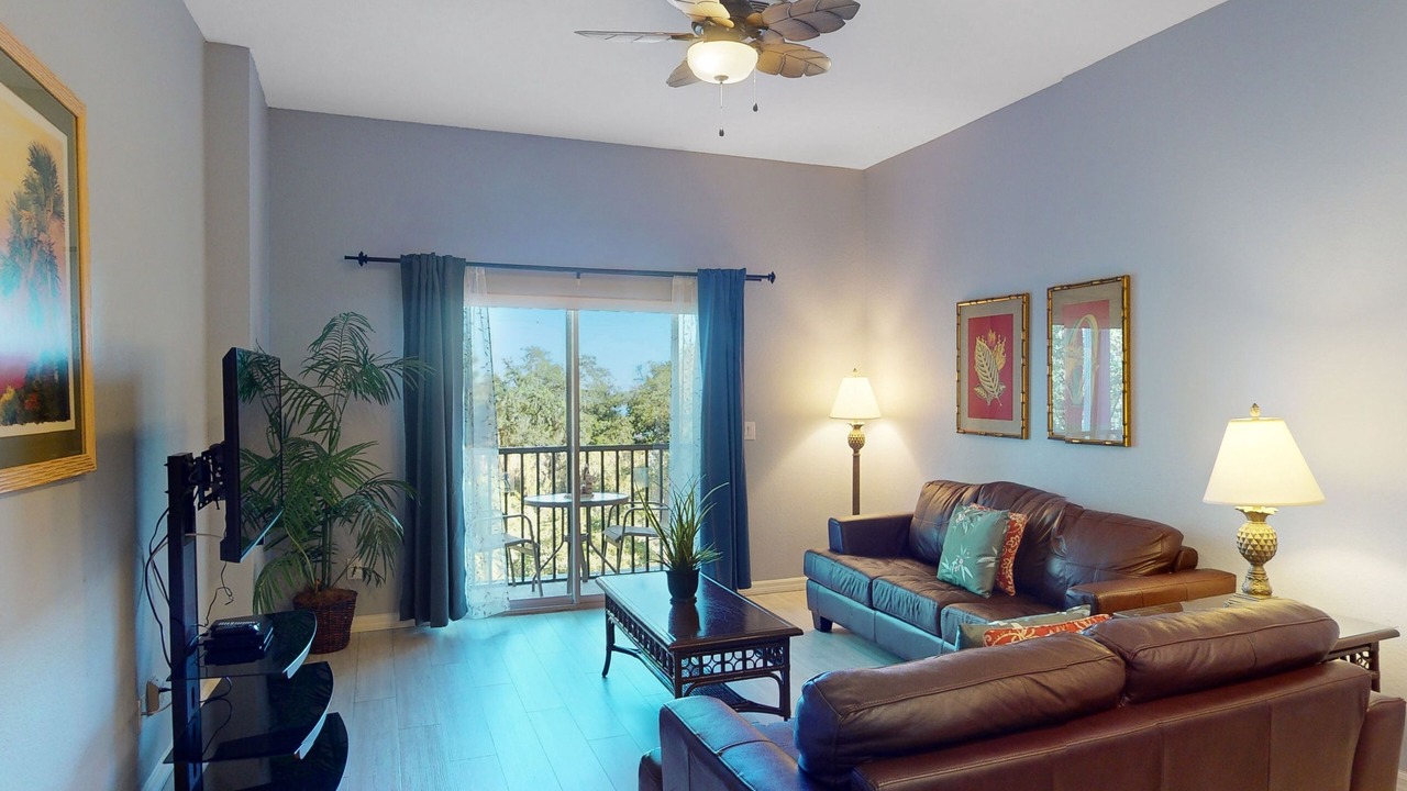 Photo of Livingroom in Bahama Bay