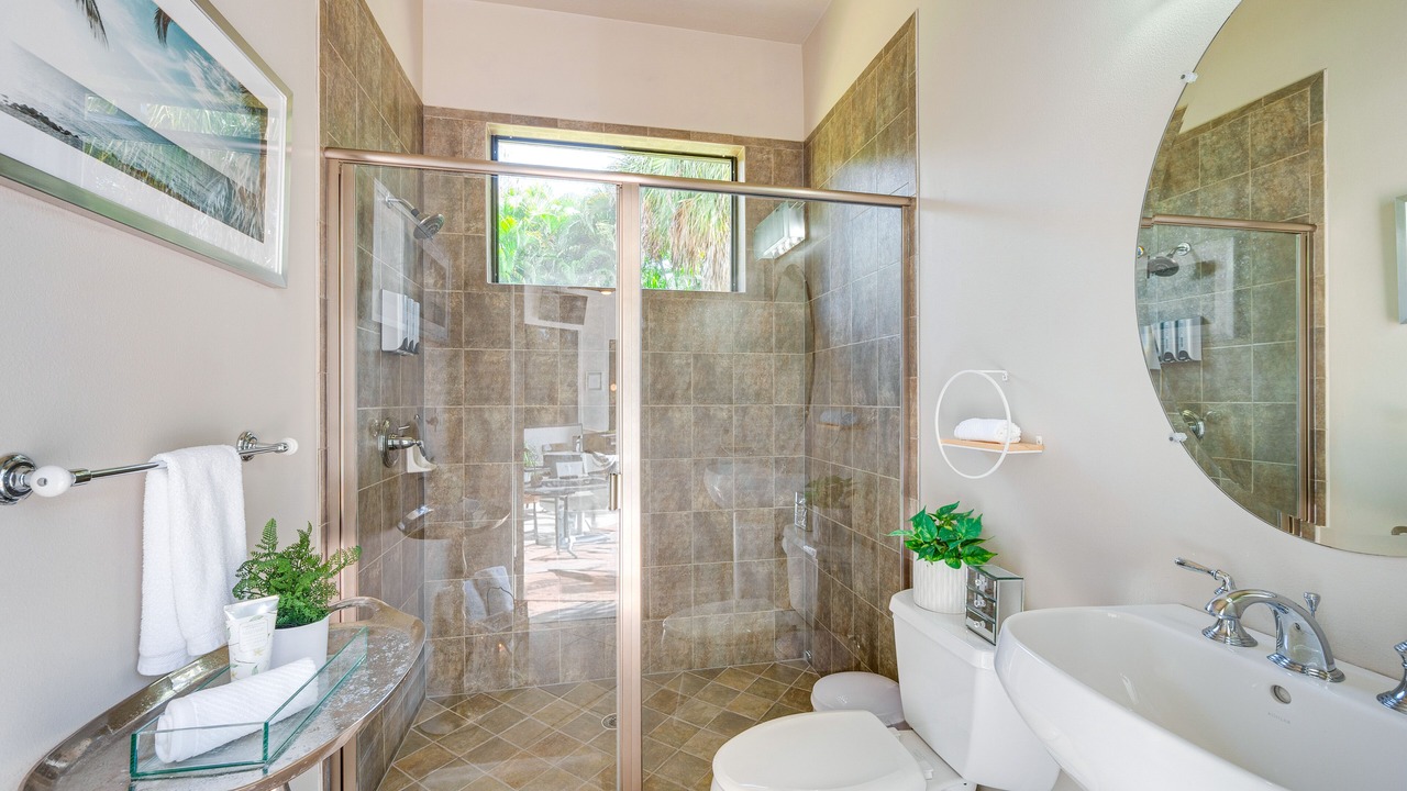 Photo of Bathroom in Naples