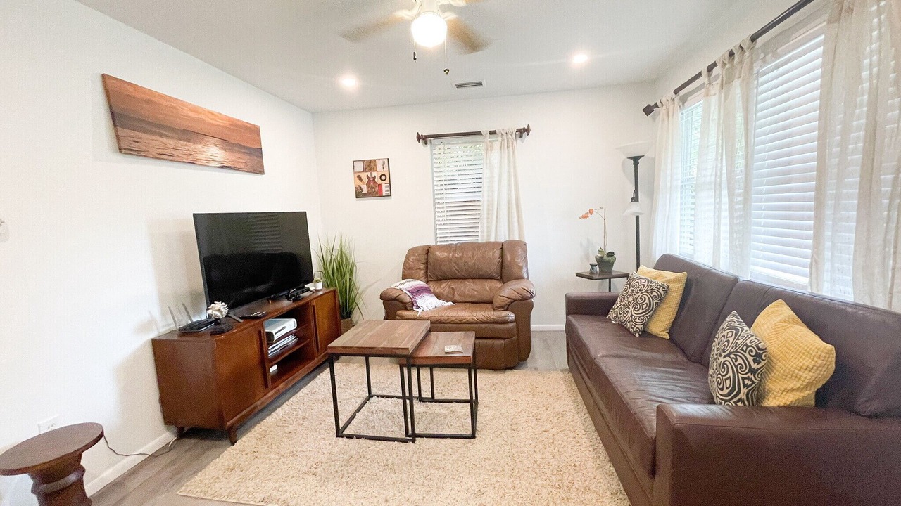 Photo of Bedroom in United Central
