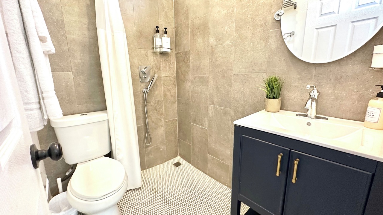 Photo of Bathroom in United Central
