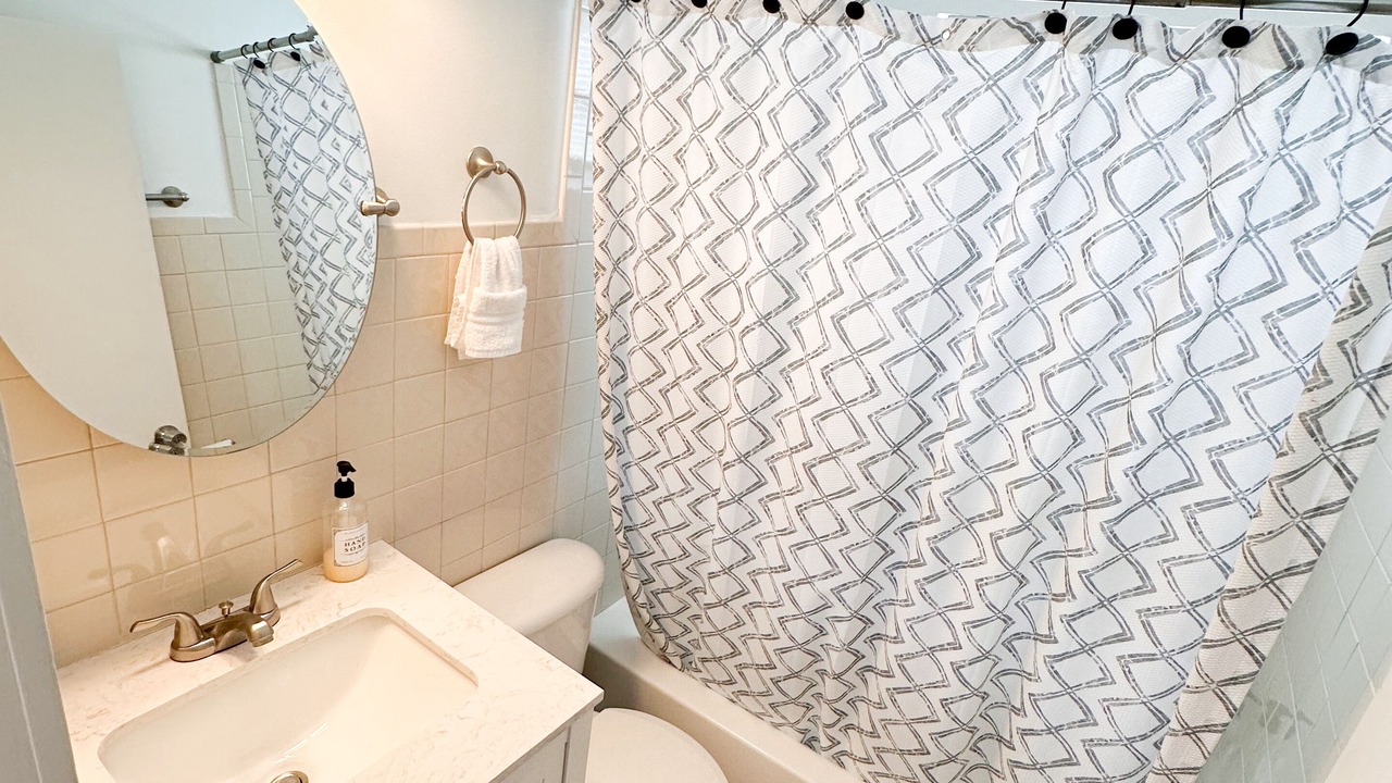 Photo of Bathroom in United Central