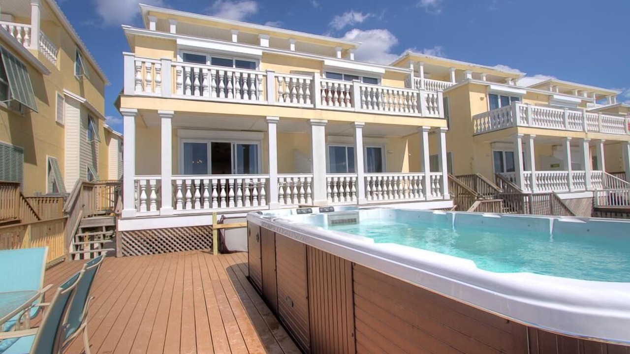 Photo of Patio Balcony in Silver Sands Beach