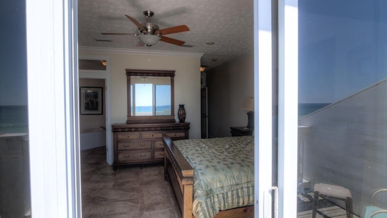 Photo of Bedroom in Silver Sands Beach
