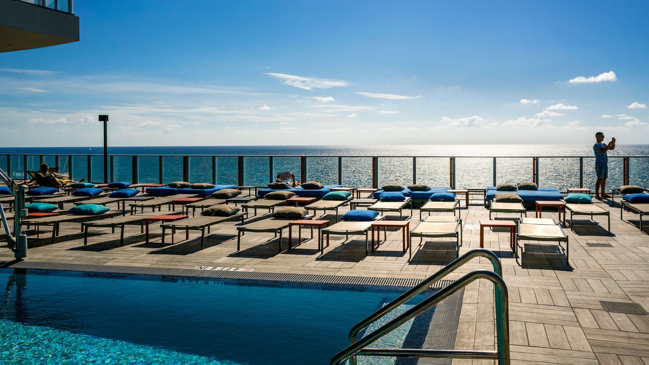 Photo of Outdoor in Hallandale Beach