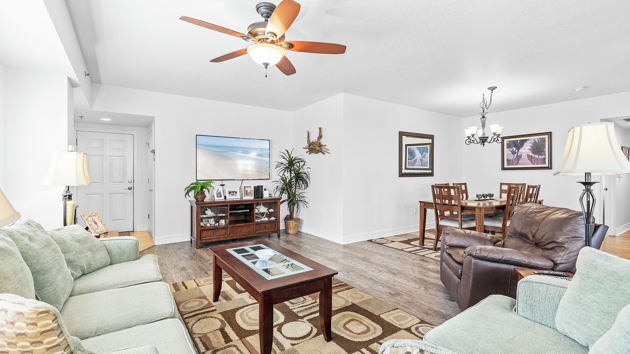 Photo of Livingroom in New Smyrna Beach