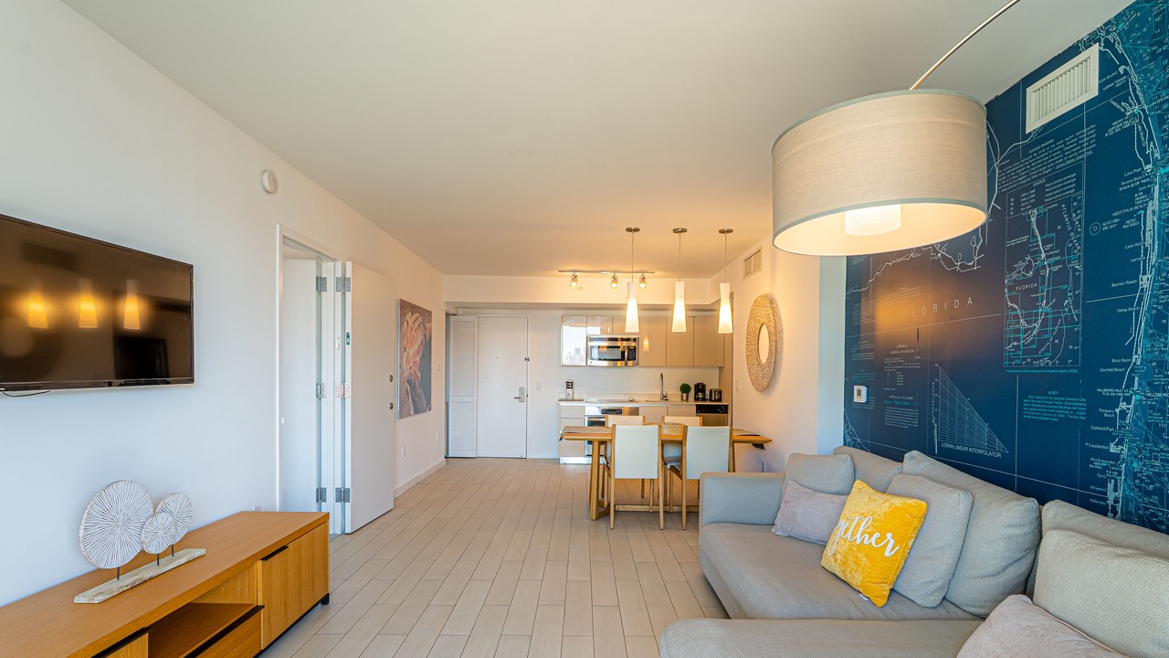 Photo of Livingroom in Hallandale Beach