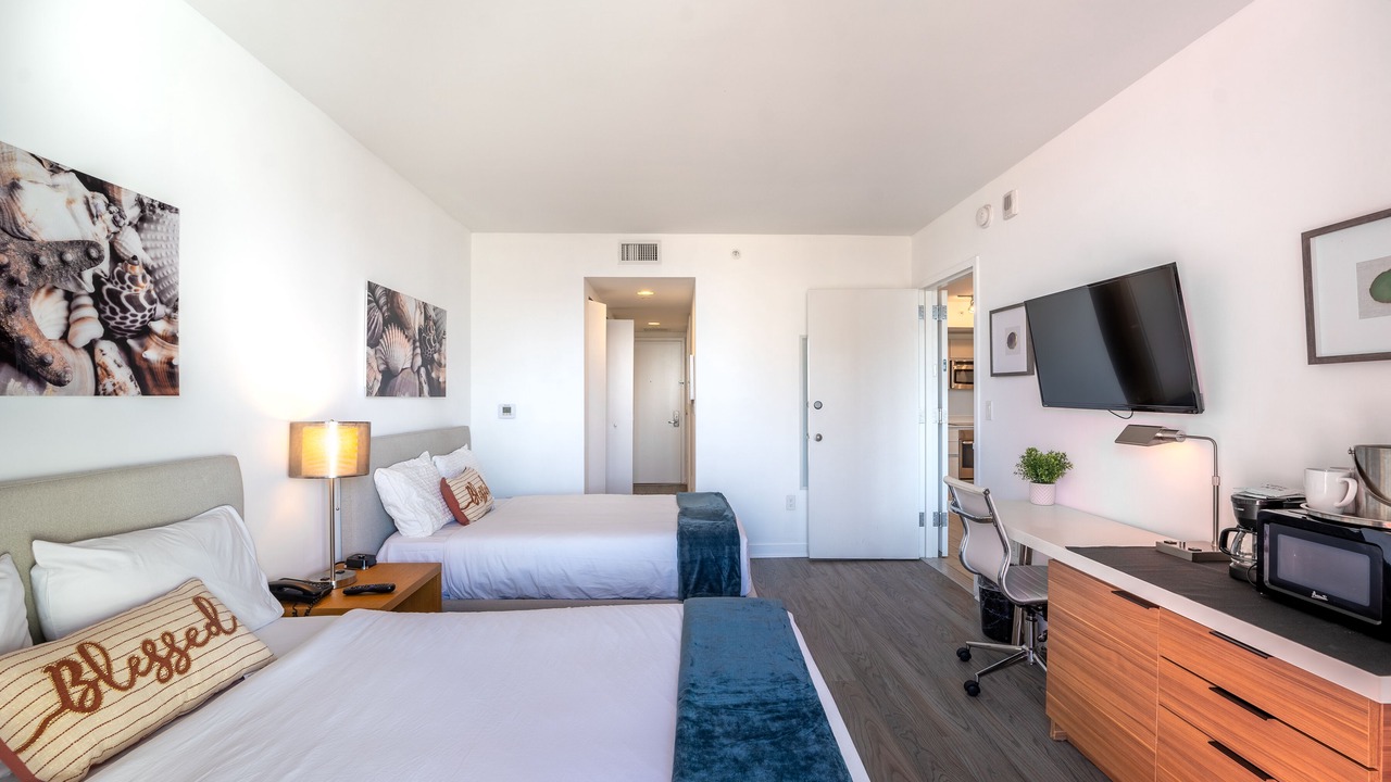 Photo of Bedroom in Hallandale Beach