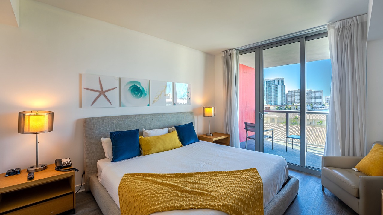 Photo of Bedroom in Hallandale Beach