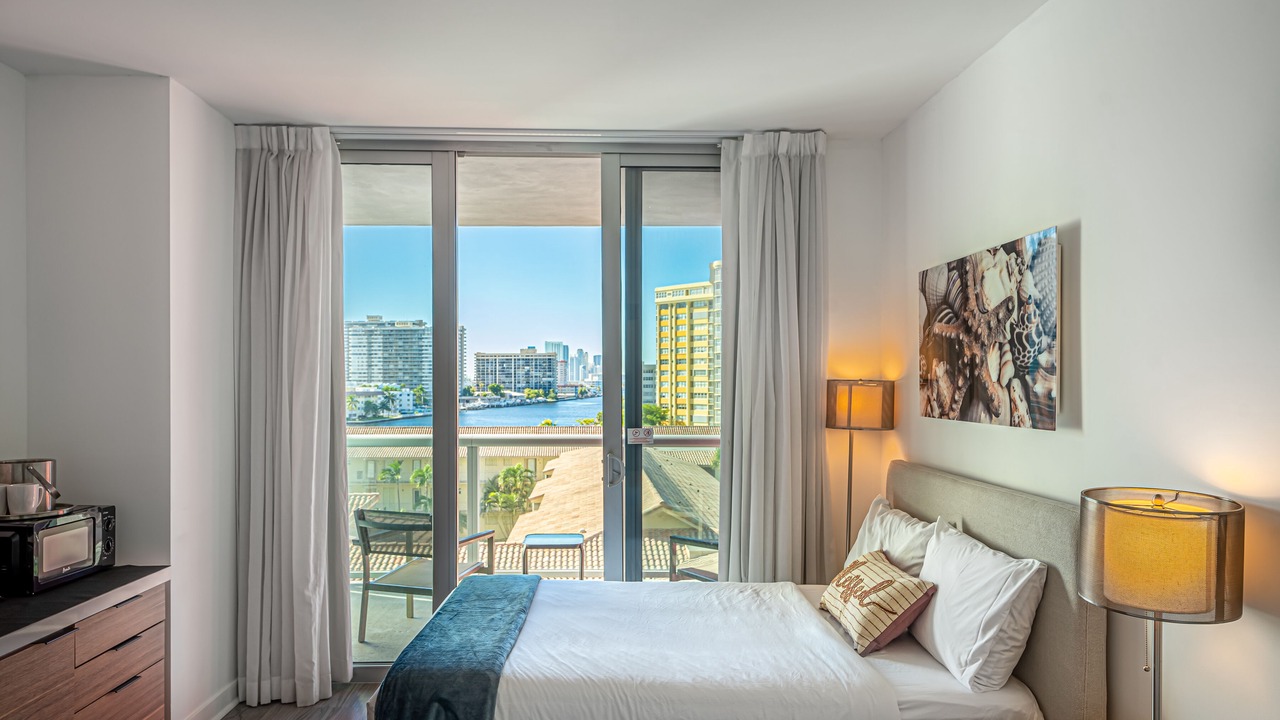 Photo of Bedroom in Hallandale Beach
