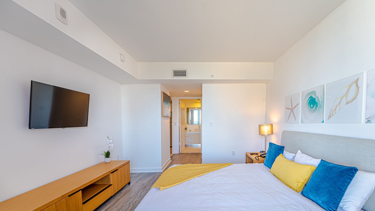 Photo of Bedroom in Hallandale Beach