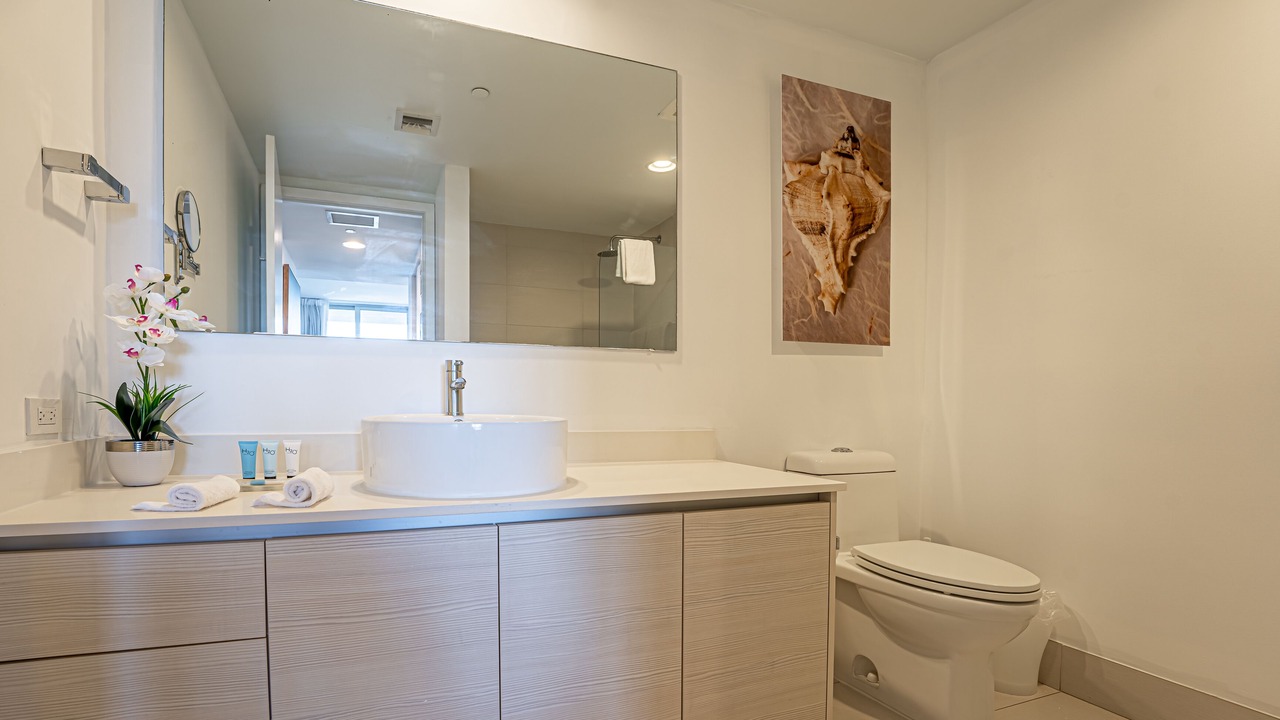Photo of Bathroom in Hallandale Beach