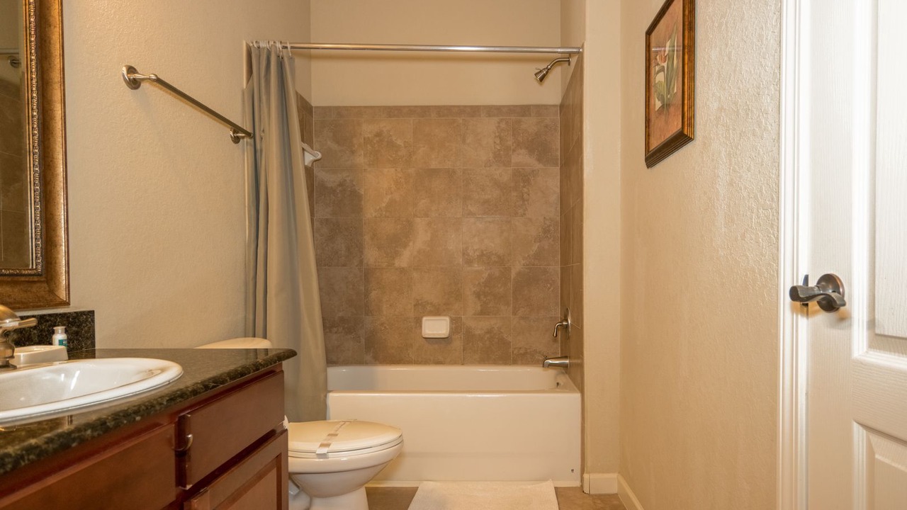Photo of Bathroom in Davenport