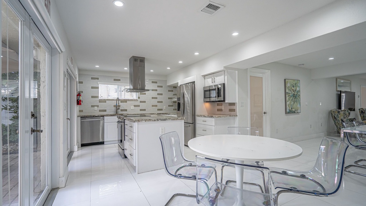 Photo of Kitchen in Hollywood Lakes