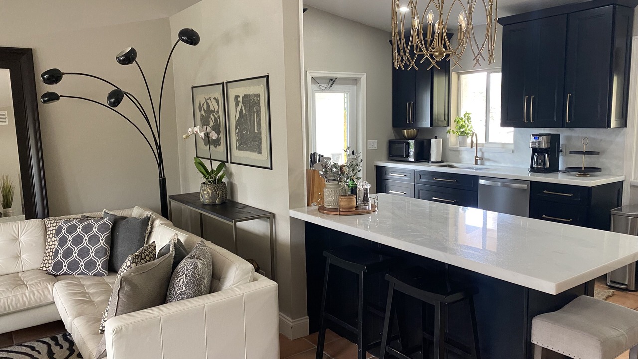 Photo of Livingroom in Lauderdale Harbours