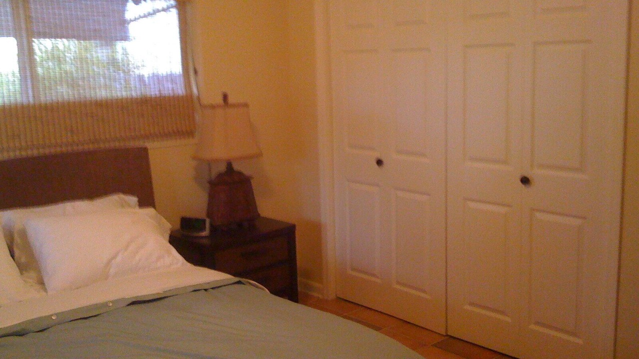 Photo of Bedroom in Lauderdale Harbours