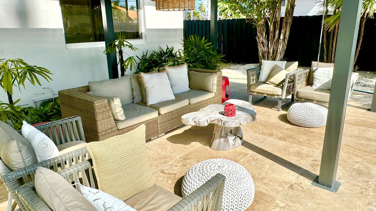 Photo of Patio Balcony in Lauderdale Harbours
