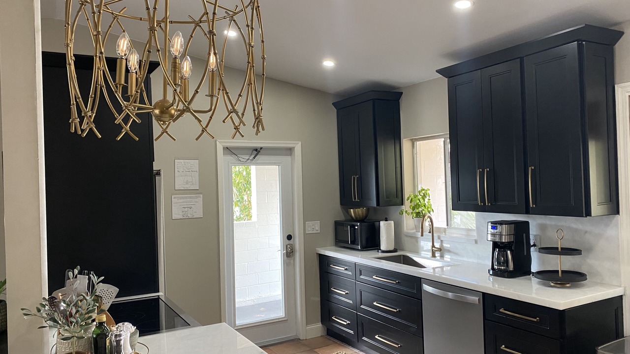 Photo of Kitchen in Lauderdale Harbours