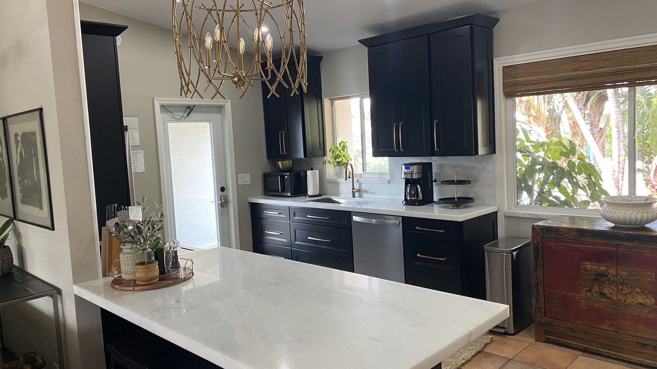 Photo of Kitchen in Lauderdale Harbours