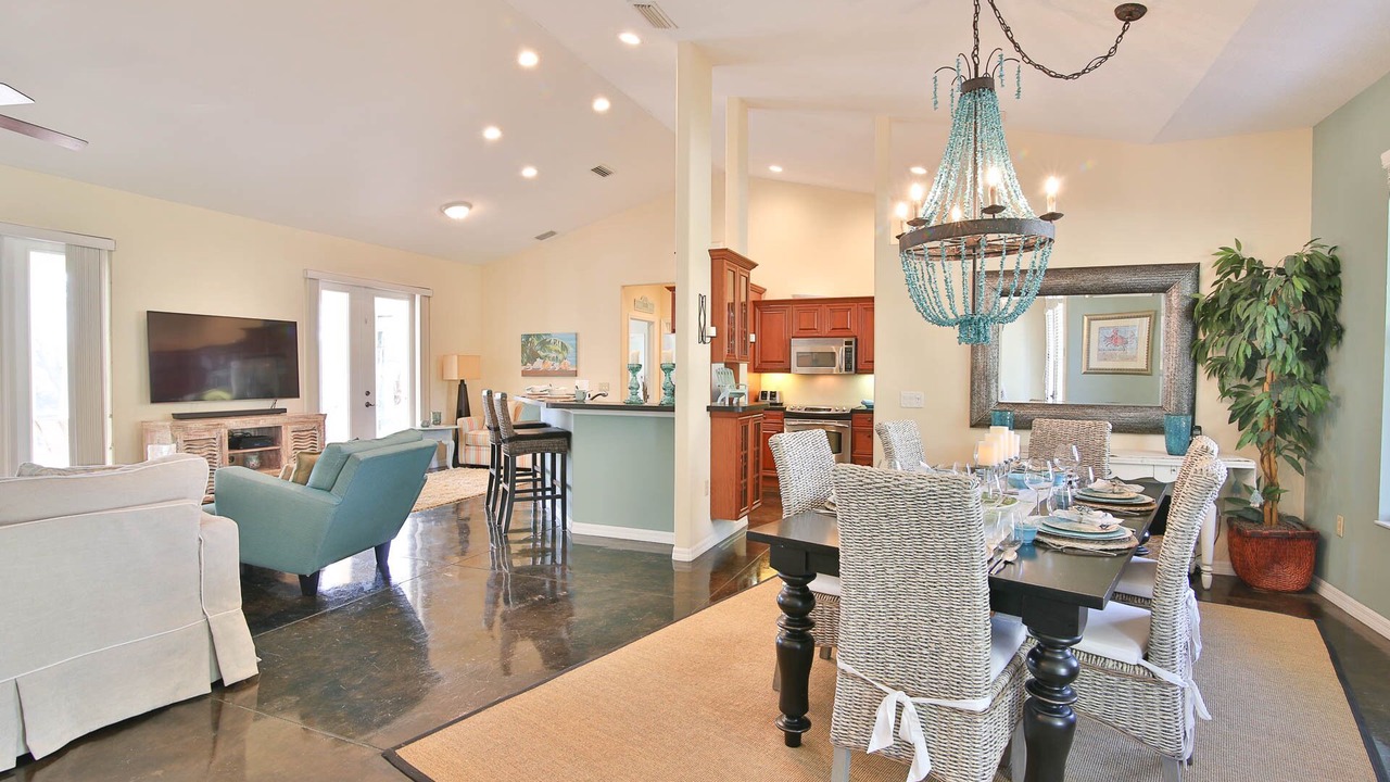 Photo of Livingroom in Heron's Watch