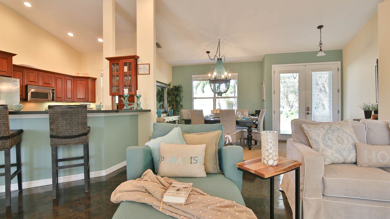 Photo of Livingroom in Heron's Watch