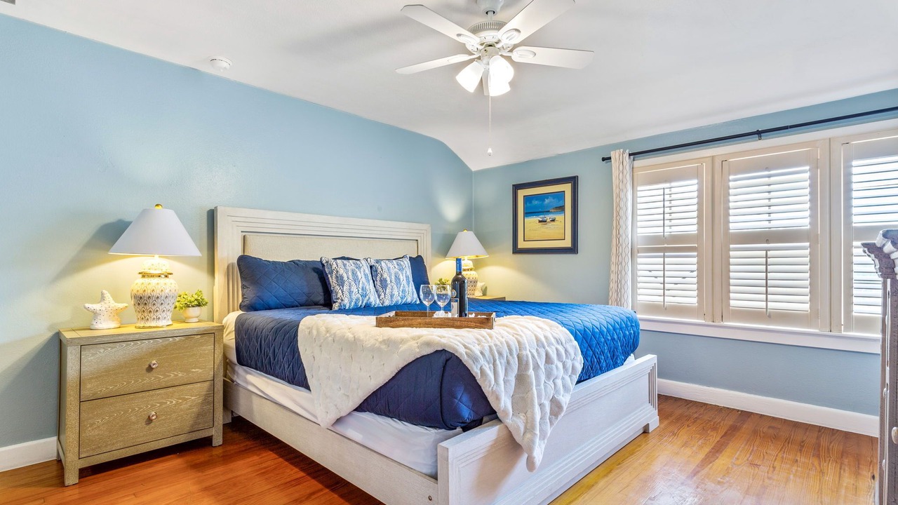 Photo of Bedroom in Bay Esplanade