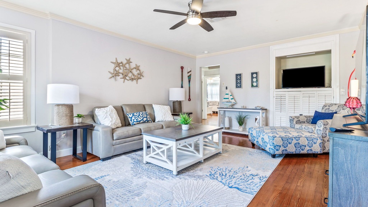 Photo of Livingroom in Bay Esplanade