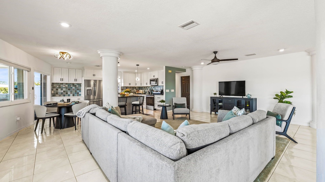 Photo of Livingroom in Crystal Beach