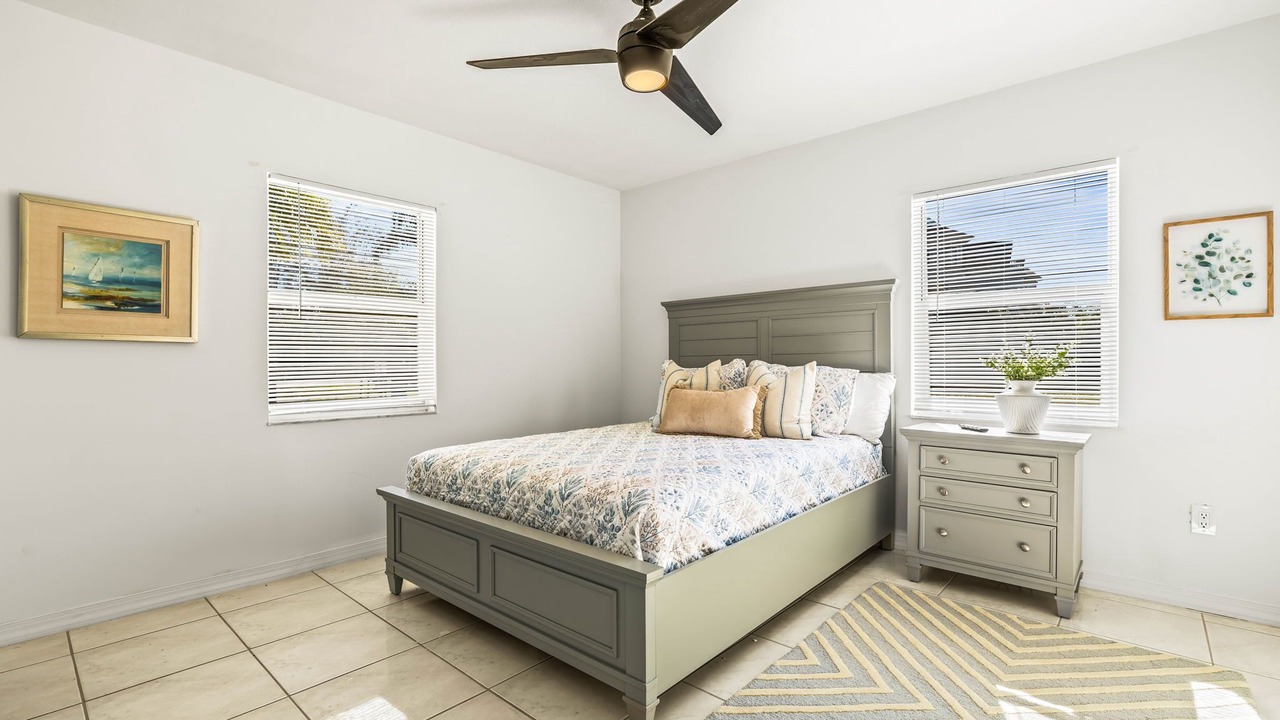 Photo of Bedroom in Crystal Beach