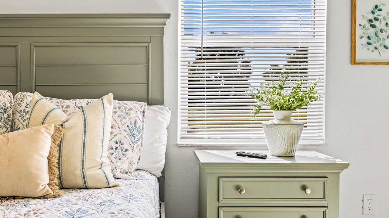 Photo of Bedroom in Crystal Beach