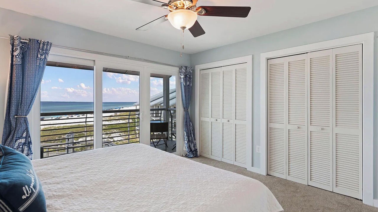 Photo of Bedroom in Seagrove Beach