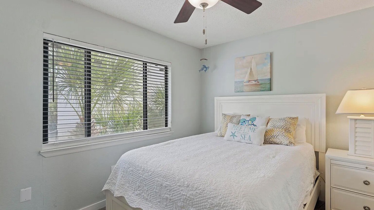 Photo of Bedroom in Seagrove Beach