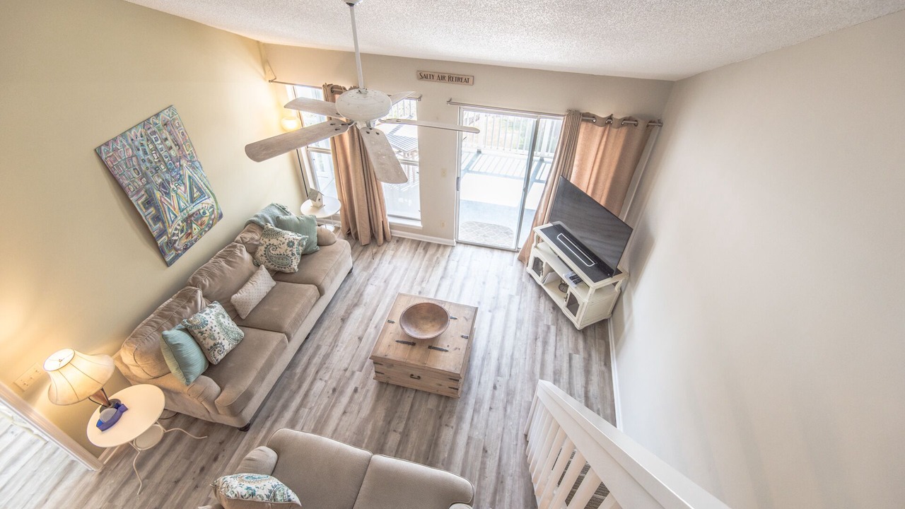 Photo of Livingroom in Dune Allen Beach