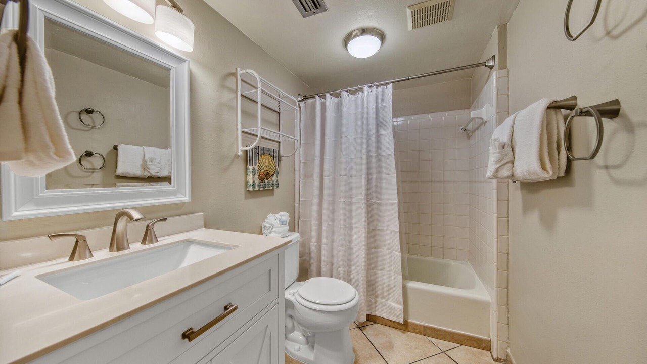 Photo of Bathroom in Fort Walton Beach - Destin