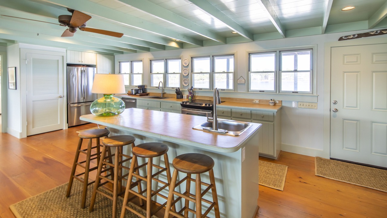 Photo of Kitchen in Dune Allen Beach