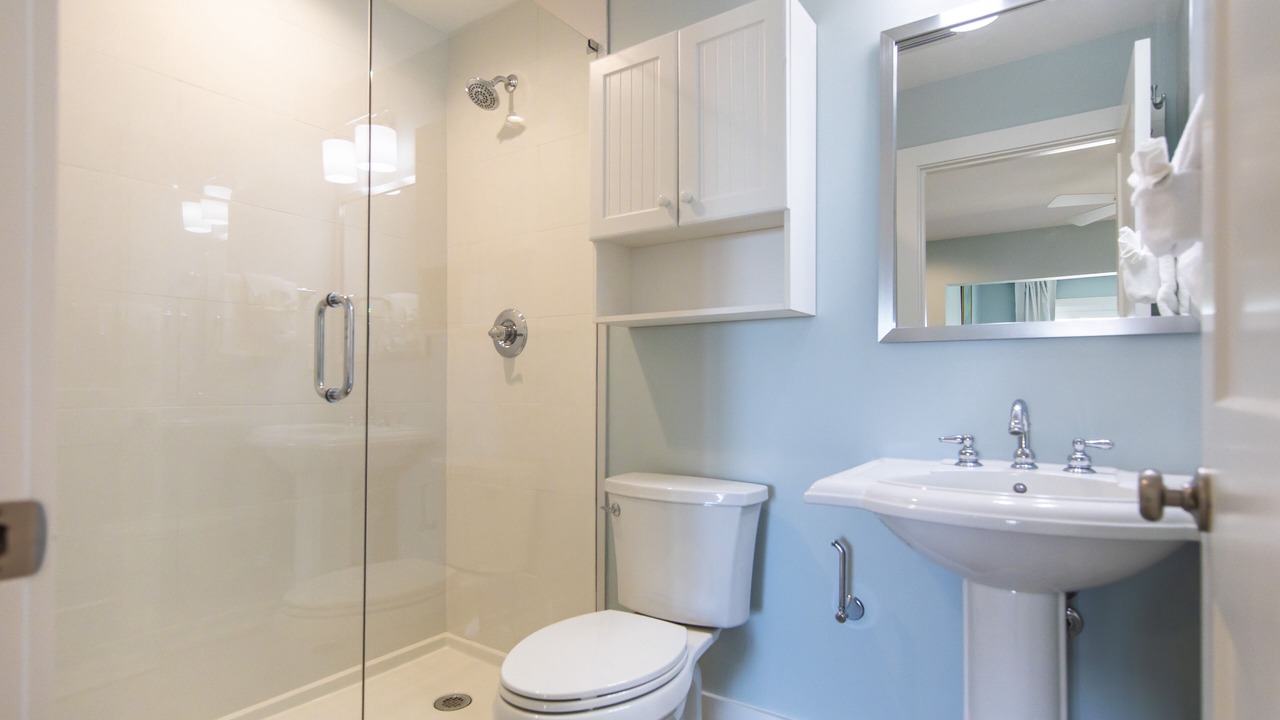 Photo of Bathroom in Dune Allen Beach