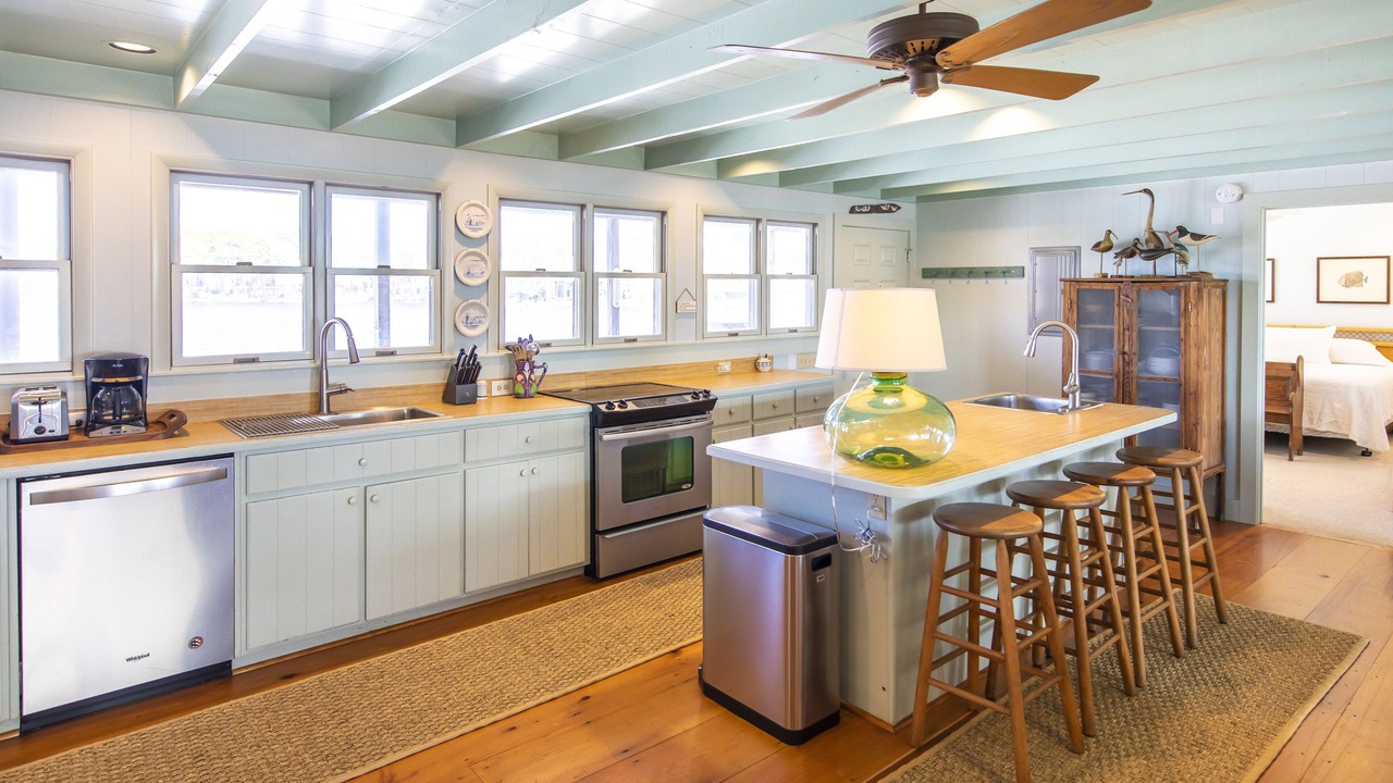 Photo of Kitchen in Dune Allen Beach